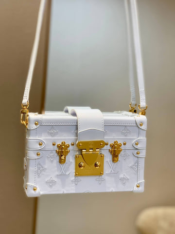 M20847 PETITE MALLE 20CM White Monogram Box bag