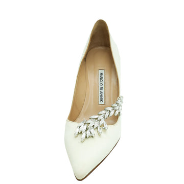 Manolo Blahnik Off White Satin Nadira Pump 38