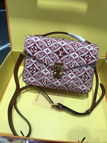 Pearl Street Bags