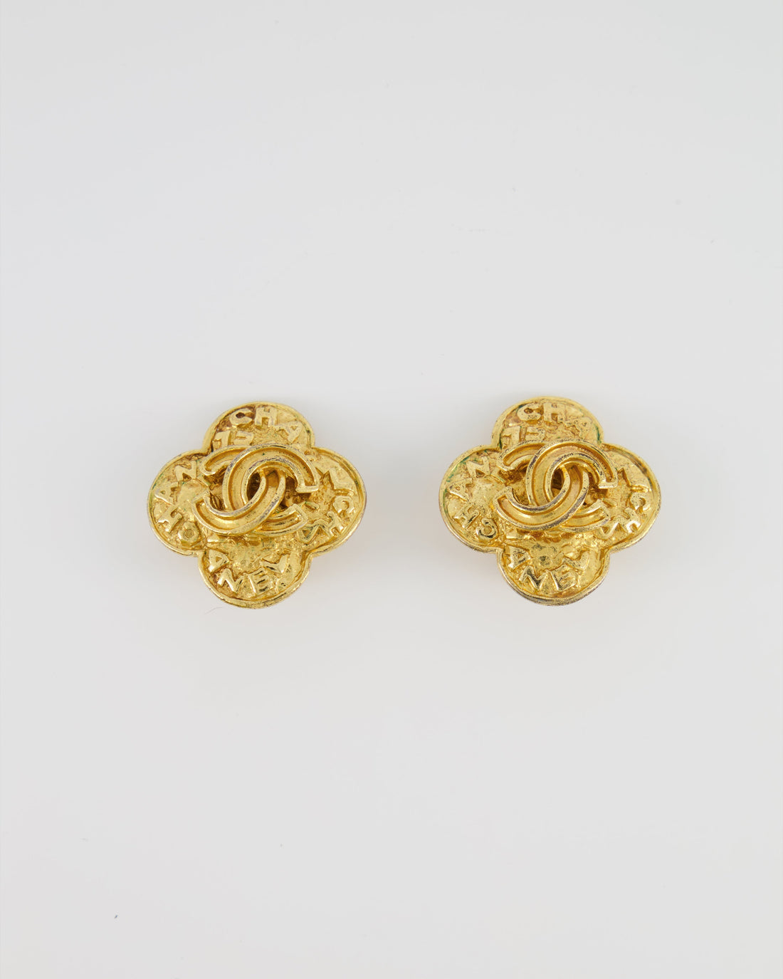 Pearl Street Bags Chanel  Yellow Gold Flower with CC and Pearl Street Bags Chanel Logo Detail Clip-On Earrings