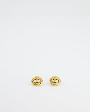Top Quality Chanel  Yellow Gold Cut-Out Small Round Clip-On Earrings with CC Logo