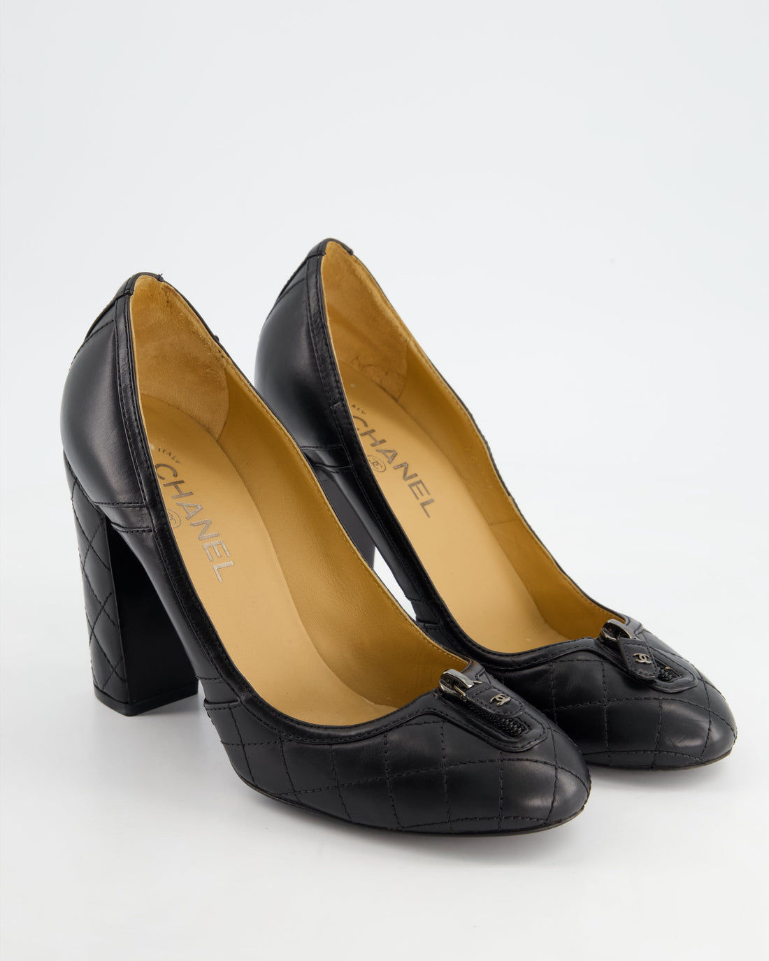 *FIRE PRICE* Pearl Street Bags Chanel Black Round Toe Heels with Quilted Leather & Zip Details Size EU 40.5