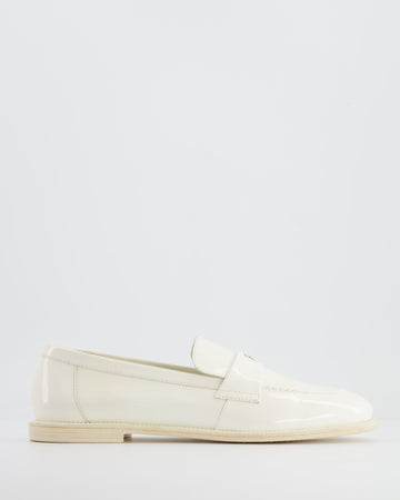 Pearl Street Bags Chanel White Patent Leather Loafers with CC Logo Detail Size EU 38.5