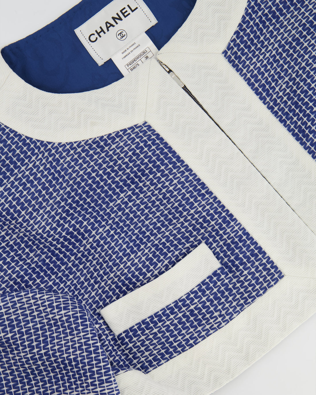 Pearl Street Bags Chanel Blue and White Mid-Sleeve Cropped Jacket with Zip and Pockets Size FR 38 (UK 10)