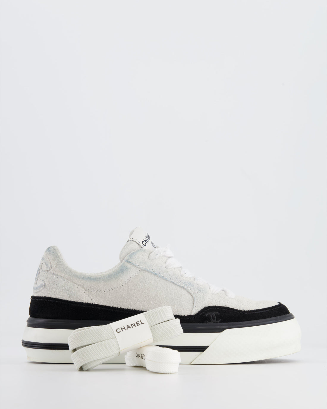 Pearl Street Bags Chanel Coco 23B White and Black Suede Trainers with CC Logo Size EU 37.5