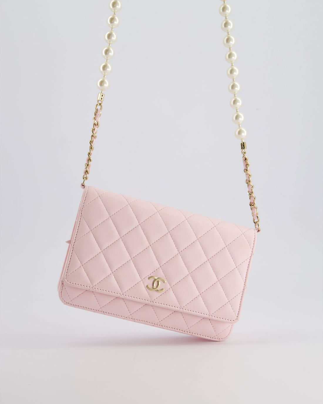 *HOT* Pearl Street Bags Chanel Baby Pink Wallet on Chain in Lambskin Leather with Pearl Strap