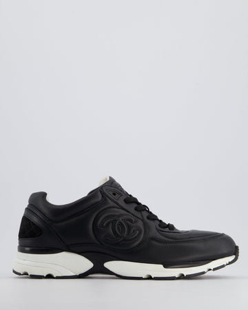 Chanel Black & White Leather Sneakers With CC Logo Detail Size EU 42