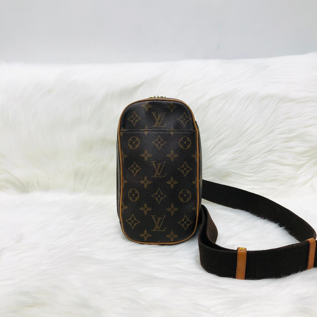 Louis-Vuitton Monogram Pochette Gange Crossbody Fanny Waist Belt Bag