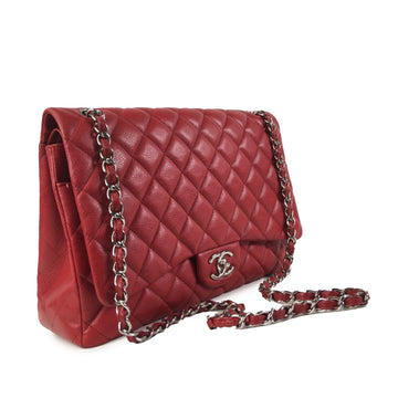 CHANEL Maxi Classic Caviar Double Flap Shoulder Bag