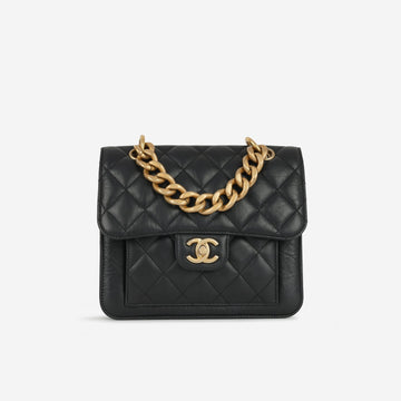 Chanel - 23s Messenger Flap - Black Lambskin AGHW -