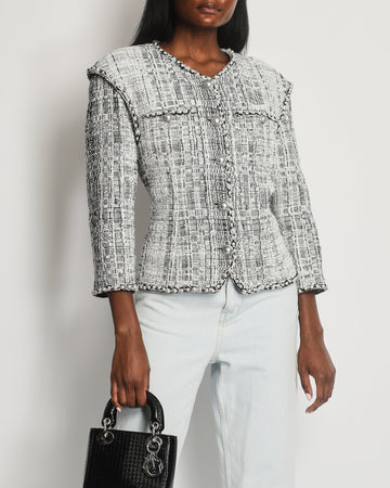 Pearl Street Bags Chanel White and Black Runway Tweed Jacket with Pearl Detail FR 42 (UK 14)