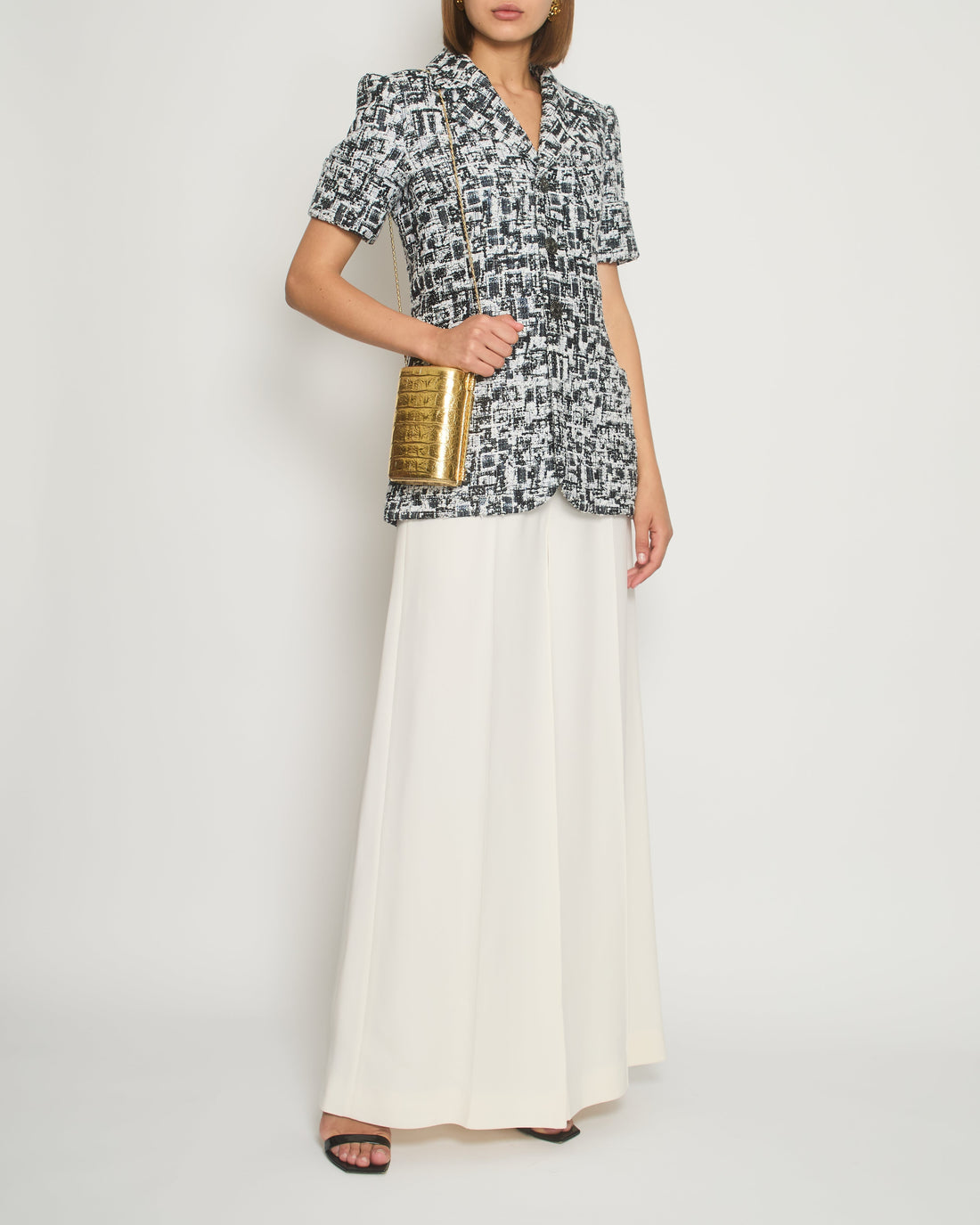 Pearl Street Bags Chanel 15S Navy, White and Black Metallic Thread Short-Sleeve Tweed Jacket with Silver Button Size FR 36 (UK 8) RRP ¬£3,000