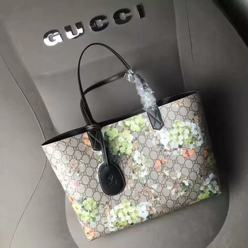 Pearl Street Bags