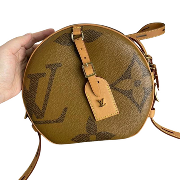 Louis-Vuitton Monogram Reverse Giant Chapeau MM Crossbody Bag