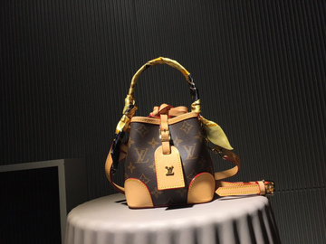 Pearl Street Bags