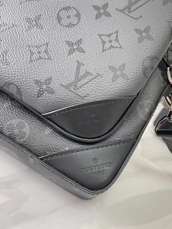 Pearl Street Bags- Louis Vuittons  - 15944