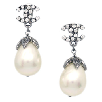 Chanel Dangle Pierced Earrings Rhinestone Artificial Pearl Silver 08A
