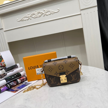 Pearl Street Bags