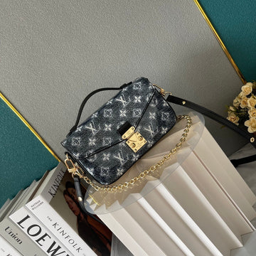 Pearl Street Bags
