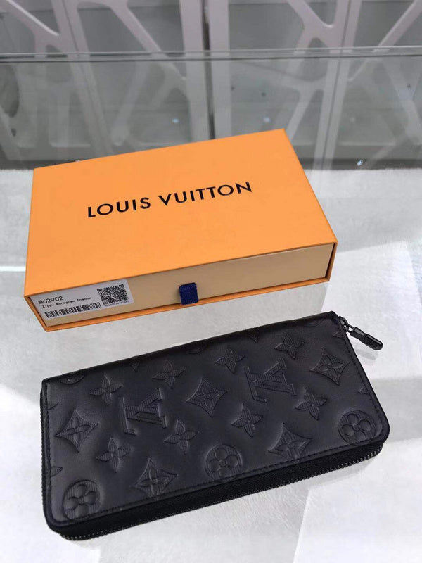 Pearl Street Bags - Louis Vuittons  - 10864