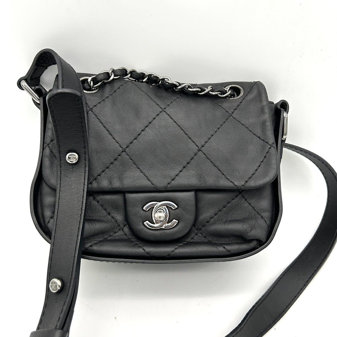 Top Quality Chanel black quilted lambskin Country mini crossbody bag  ch66252cv