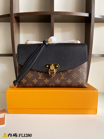 Pearl Street Bags - LV Bags -  2649