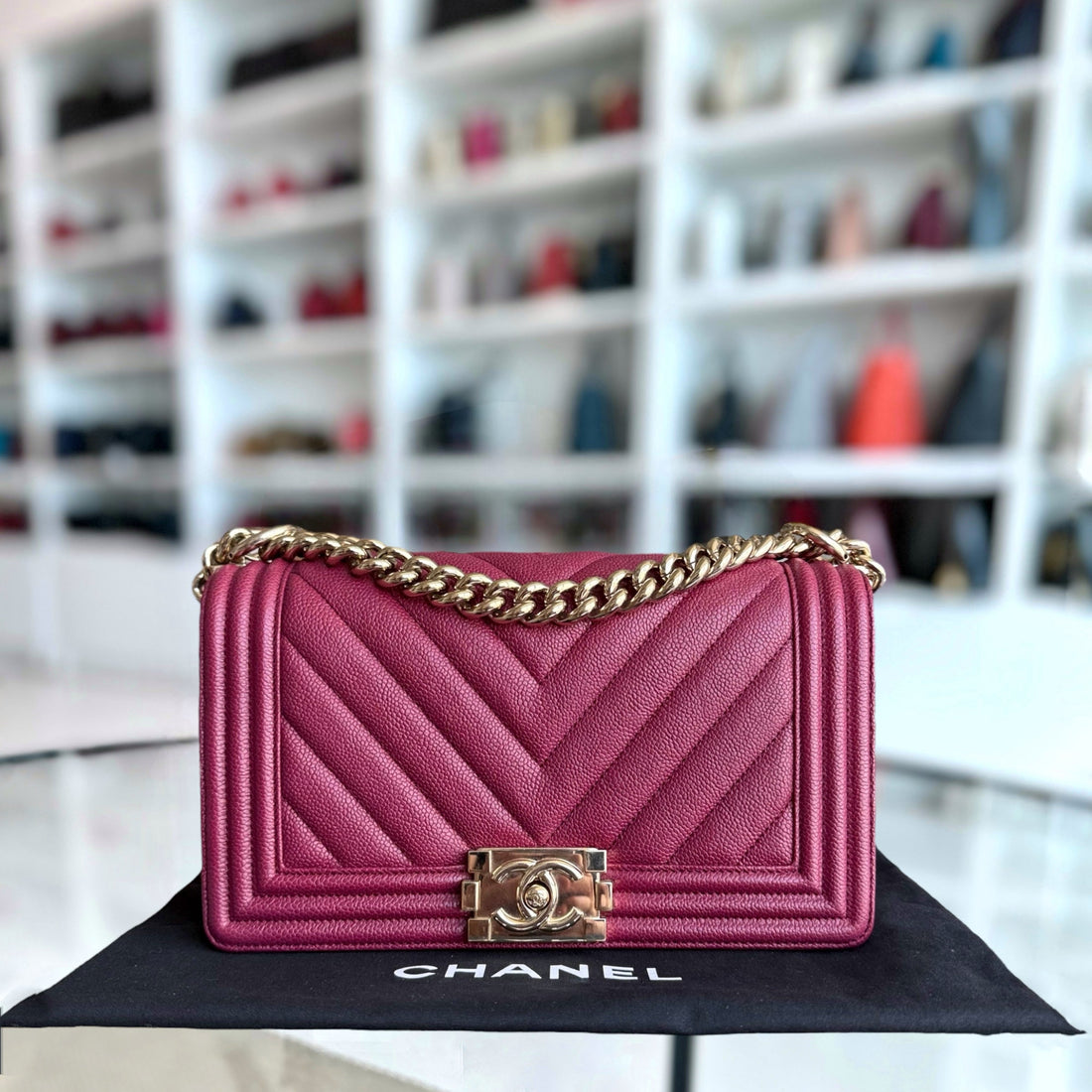 Chanel Boy Medium - Togo/epsom/caviar/clemence/callfskin/cowhide/lambskin 25CM Chevron Burgundy Gold Hardware Series 24
