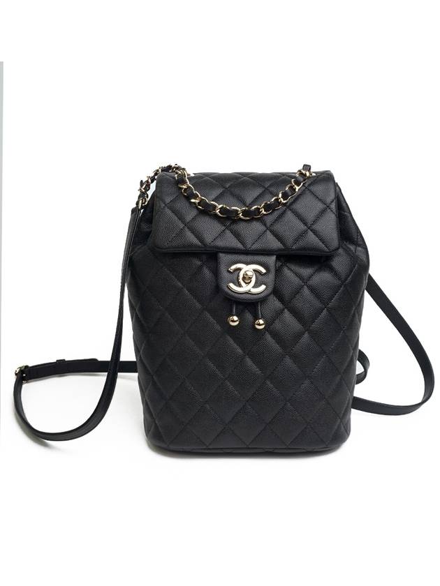 Backpack Grained Shiny CalBNkin Gold Metal Black Chanel