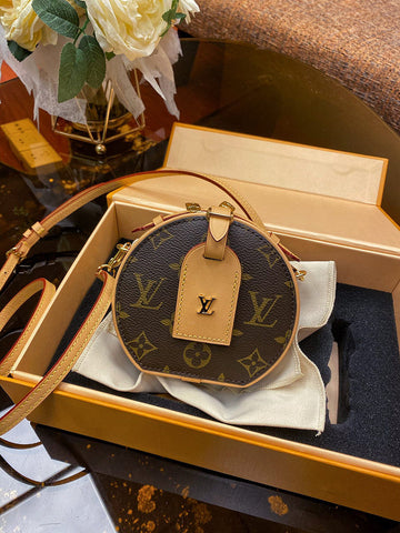 Pearl Street Bags - LV Bags -  2634