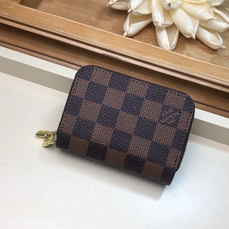 Pearl Street Bags - Louis Vuittons  - 10883