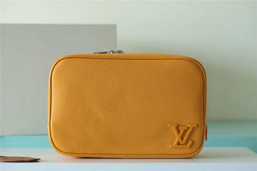 Pearl Street Bags - Louis Vuittons  - 10677