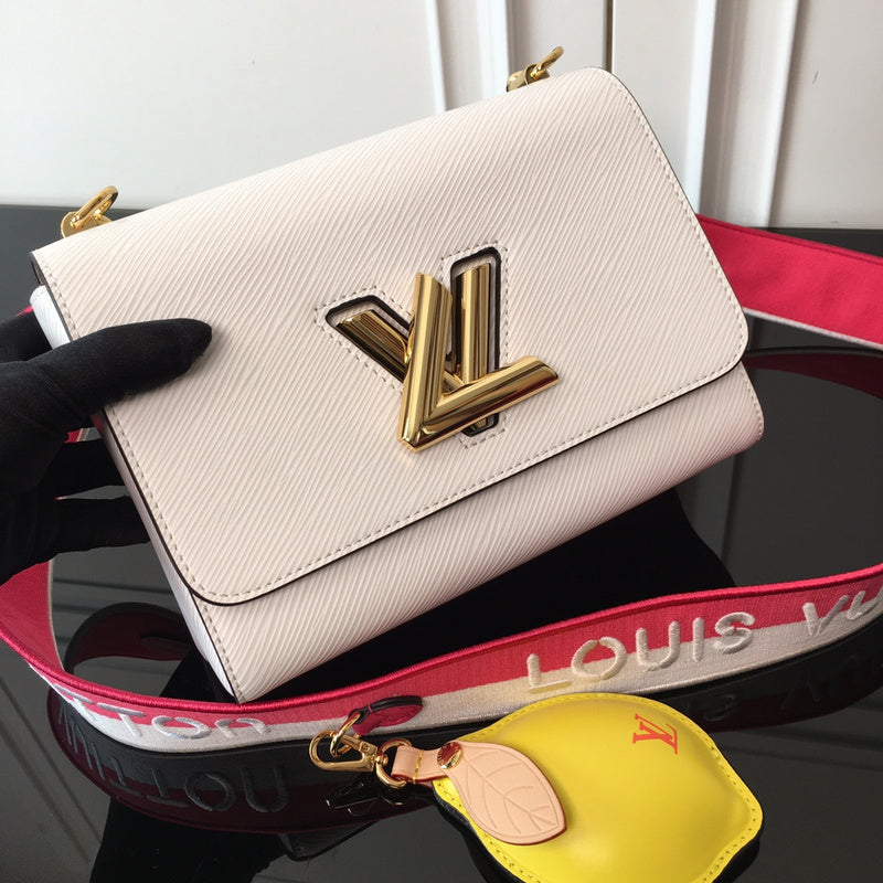 Pearl Street Bags- Louis Vuittons  - 15886