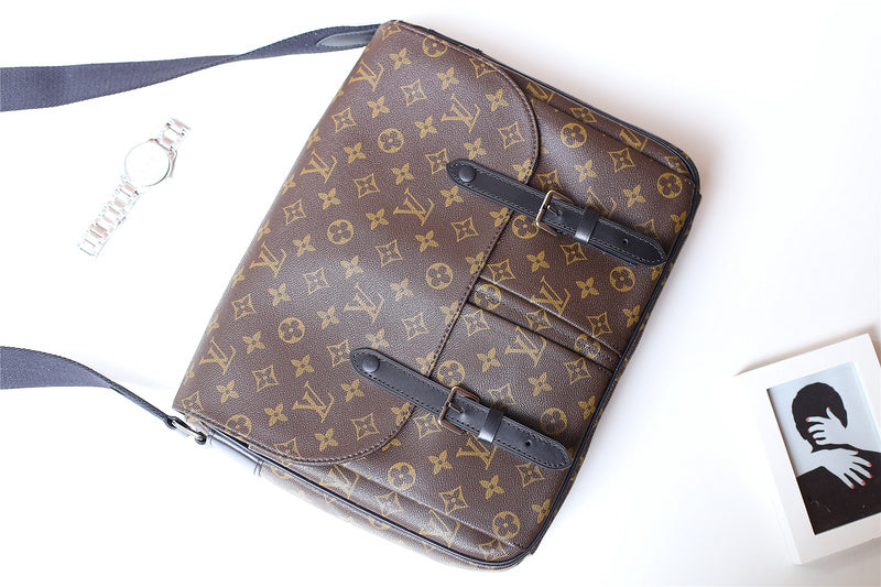 Pearl Street Bags - Louis Vuittons  - 10497