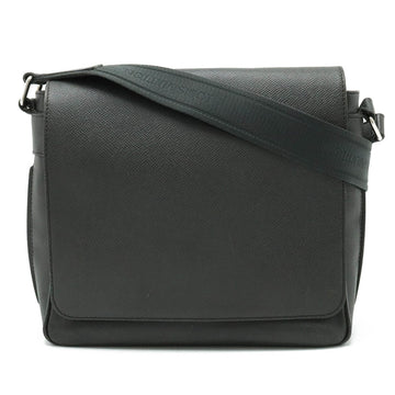 Louis Vuitton Taiga  Leather Shoulder Bag