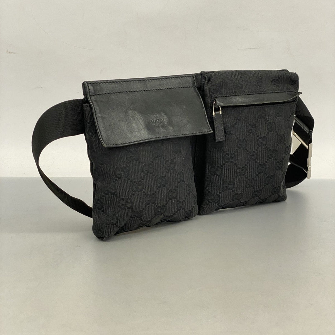 Gucci  Canvas Fanny Pack ()