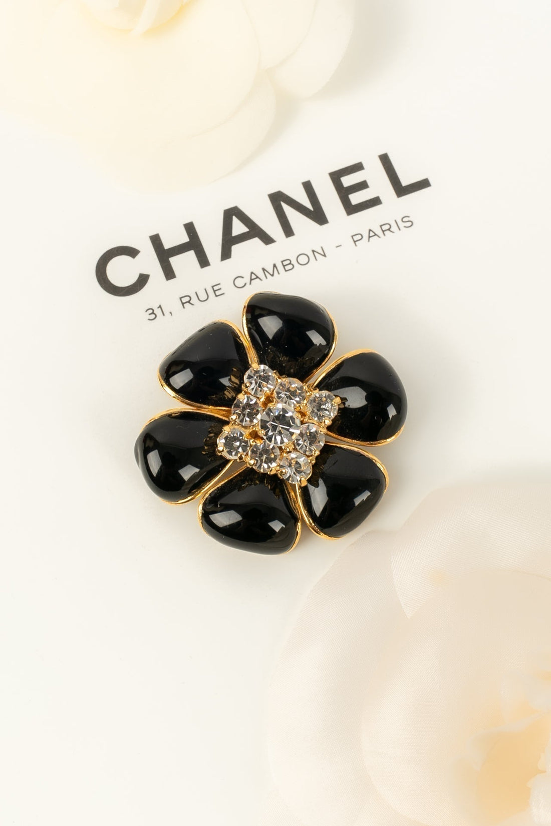Broche cam?©lia Top Quality Chanel 1995