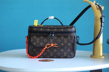 Pearl Street Bags - Louis Vuittons  - 10448