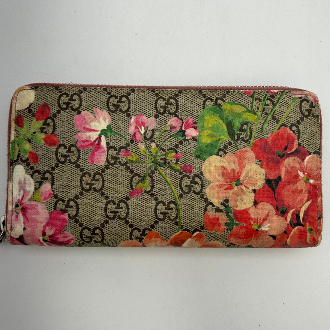 GUCCI  GG Blooms Long Wallet Zip-around Floral Beige ITBI3YZAAQ12