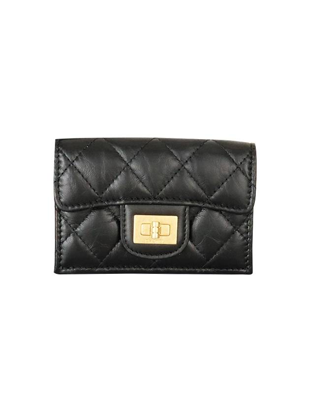 2.55  Tri-Fold CalBNkin Half Wallet Black Chanel
