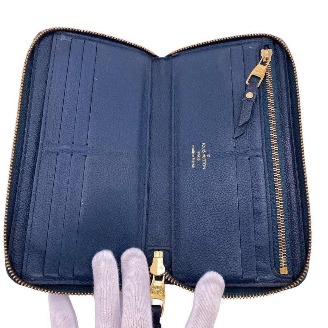 Louis Vuitton Zippy Wallet  Leather Wallet