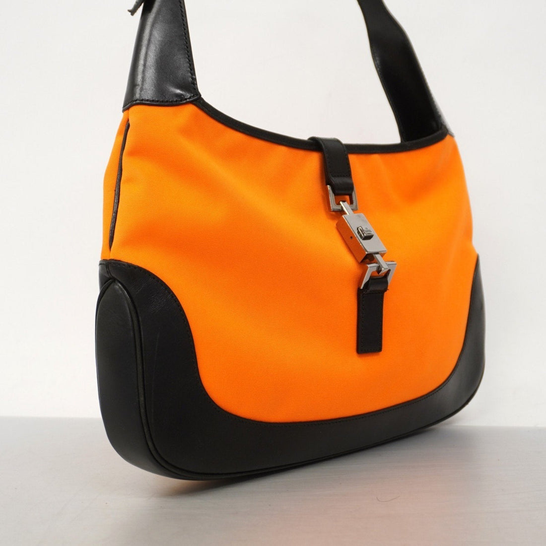 Gucci   Nylon Shoulder Bag ()