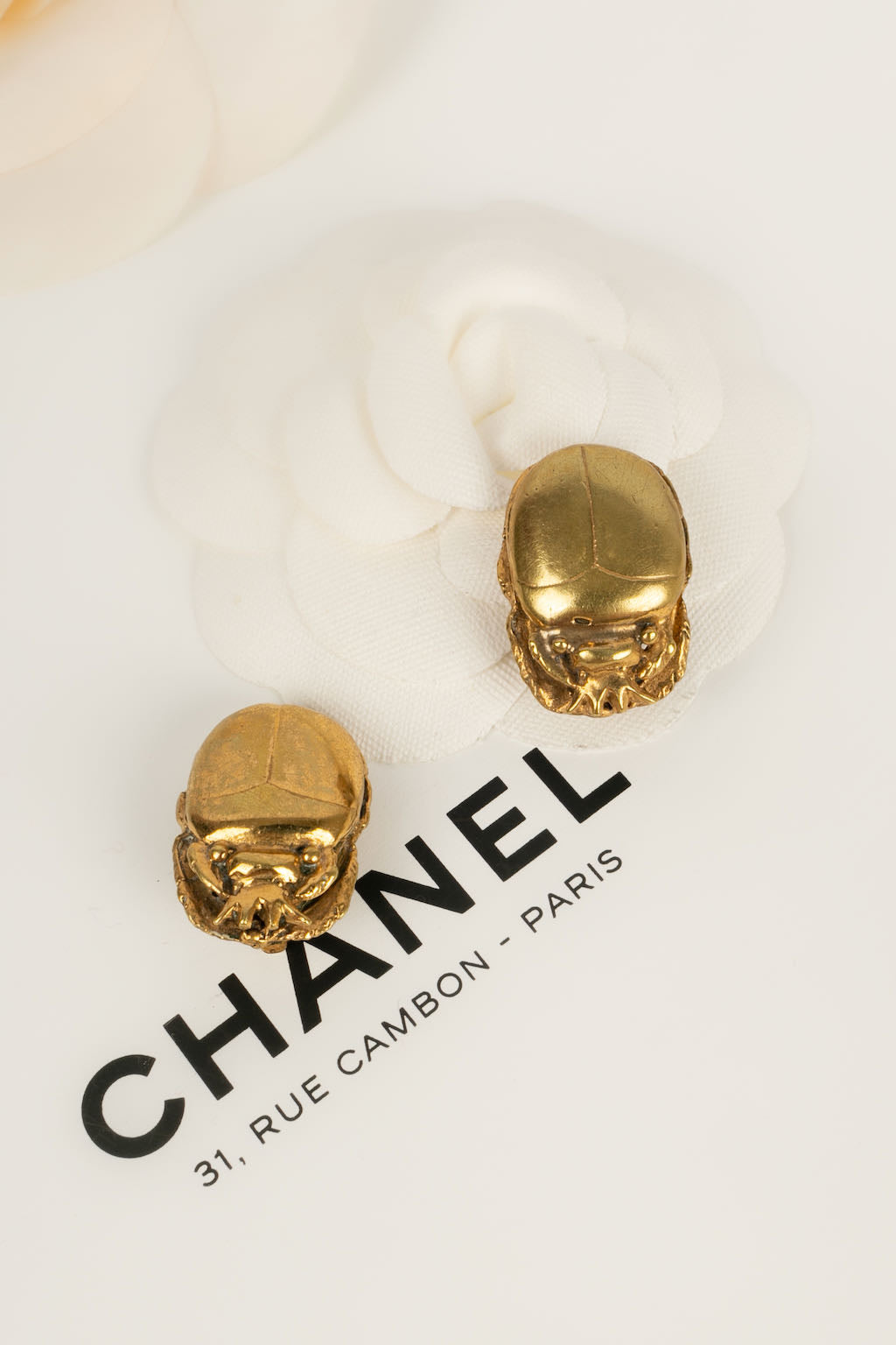 Boucles d'oreilles "Scarab?©e" Chanel