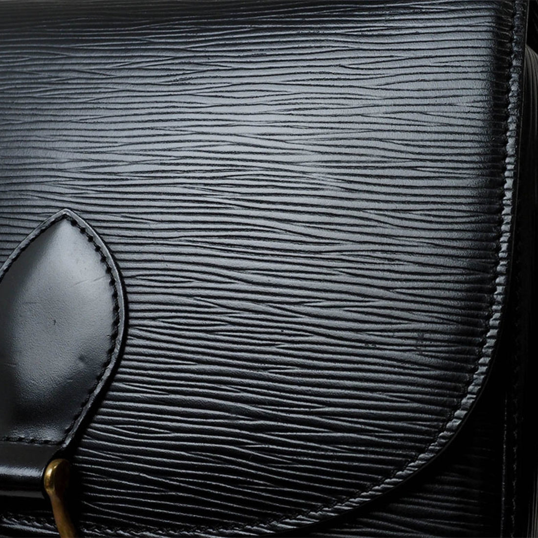Louis Vuitton  Epi Leather Pochette Shoulder Bag