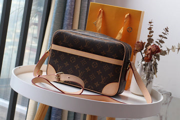 Pearl Street Bags - LV Bags -  2667