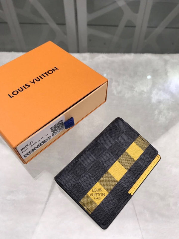 Pearl Street Bags - Louis Vuittons  - 10999