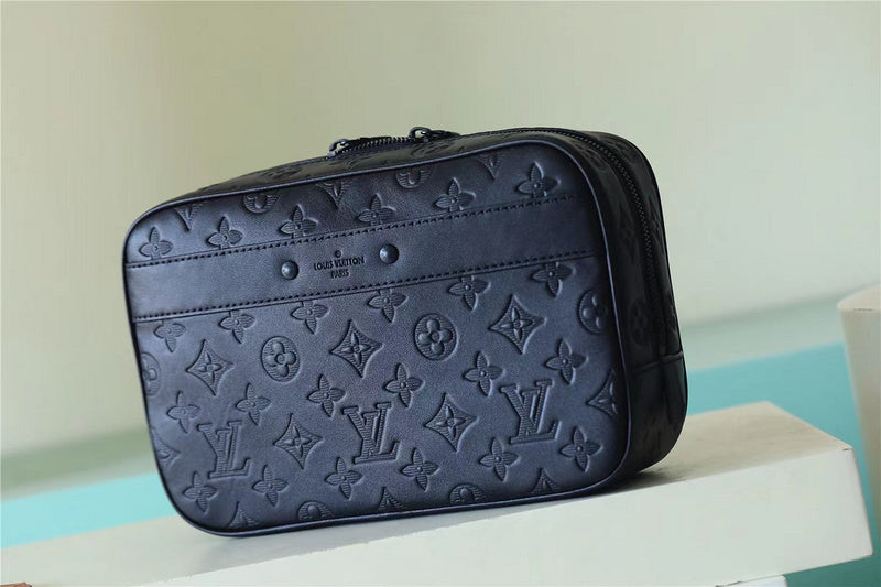 Pearl Street Bags - Louis Vuittons  - 10682