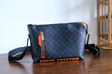 Pearl Street Bags - Louis Vuittons  - 10486