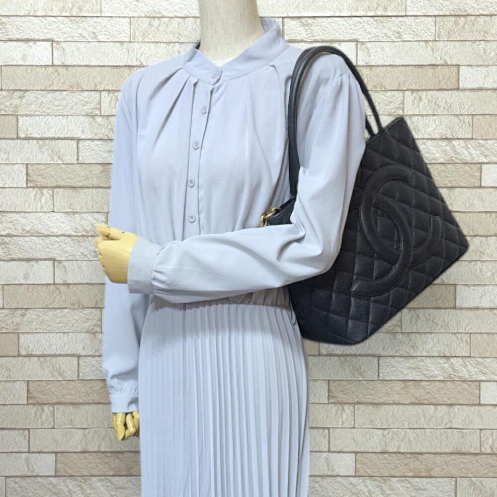 Black Leather Chanel Tote