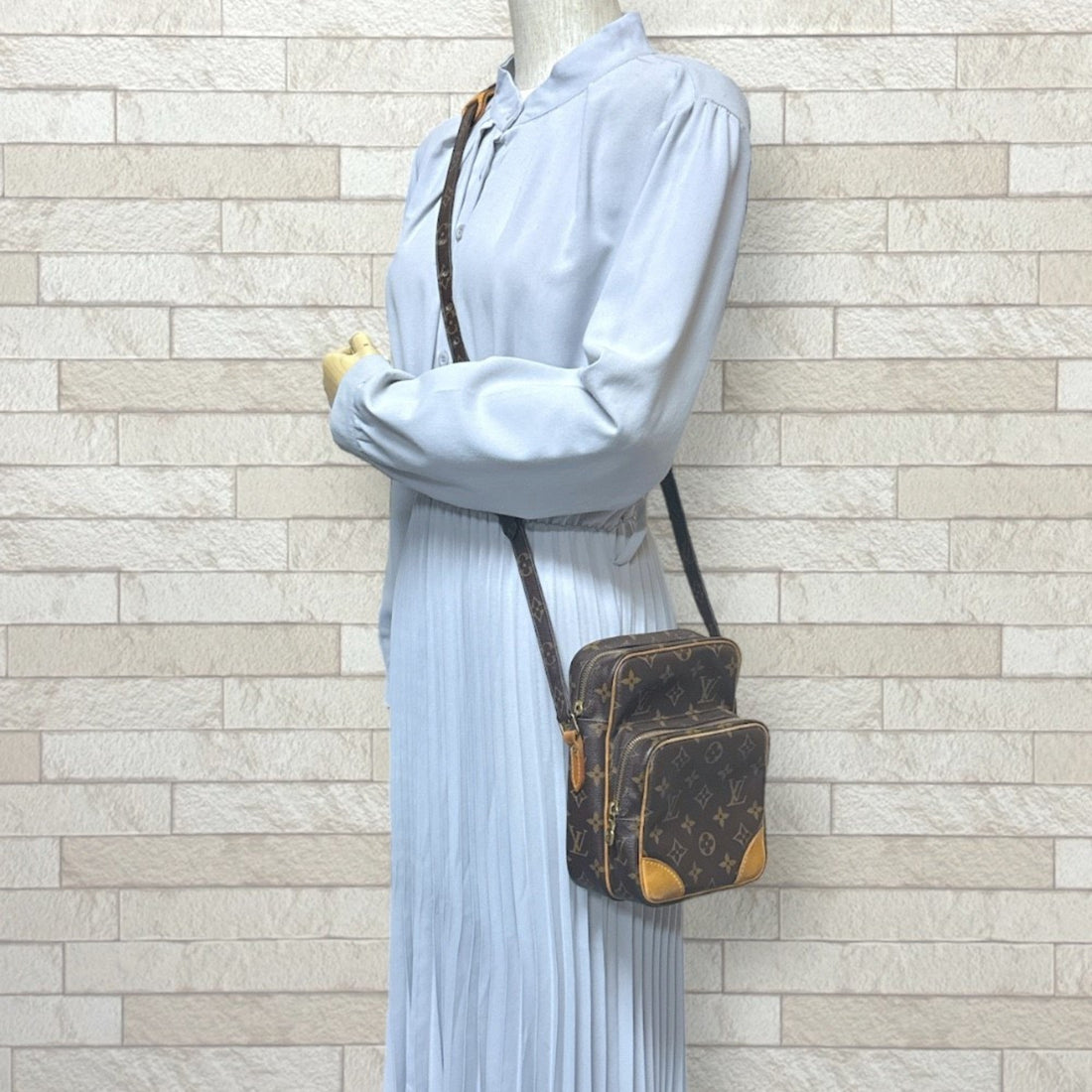 Louis Vuitton  Monogram Canvas Shoulder Bag
