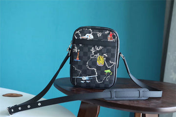 Pearl Street Bags - Louis Vuittons  - 10388